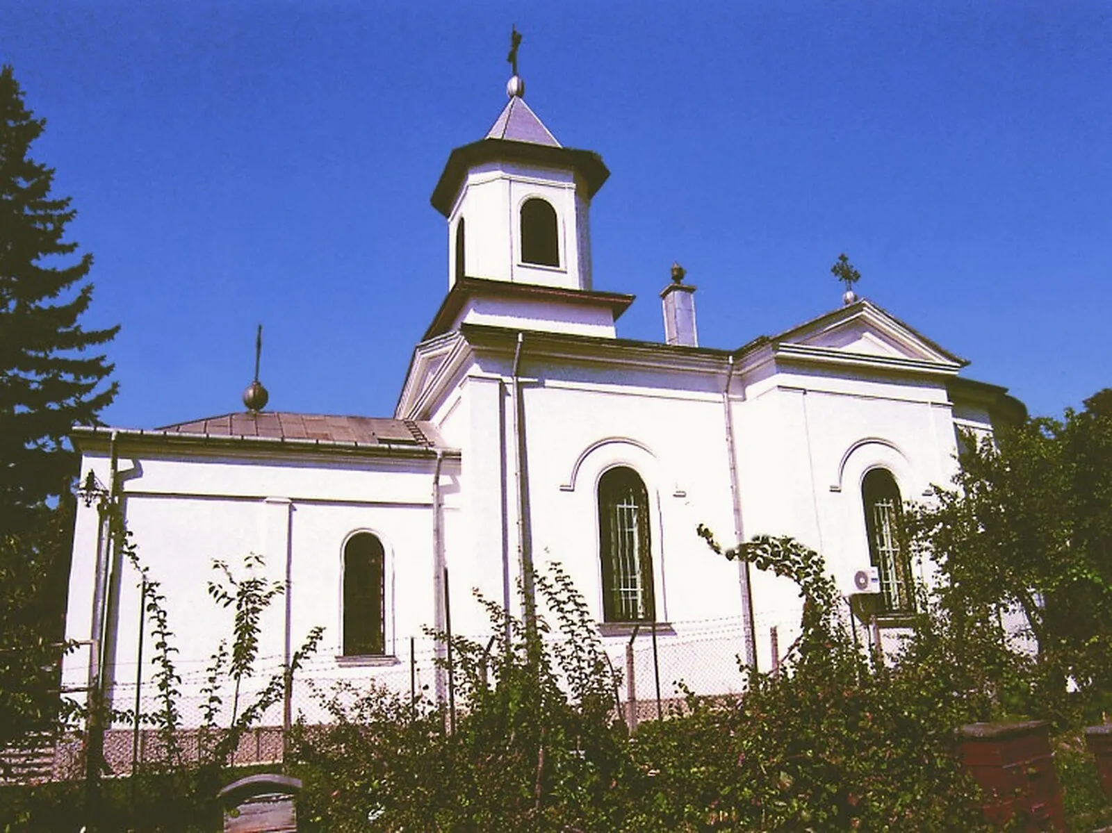 Biserica văzută dinspre strada Eternitate (foto Arhiepiscopia Iașilor)